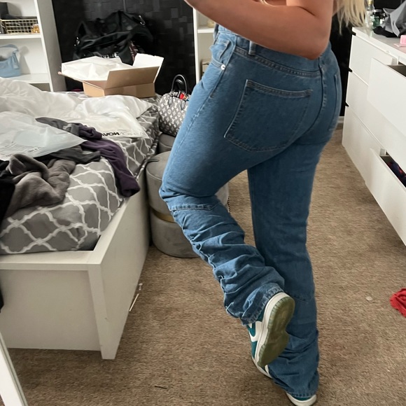 ‼️SALE‼️ NWT! Stacked Straight Leg Jean - Medium Wash - Picture 5 of 7